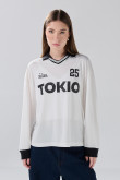 Camiseta manga larga oversize crema con diseño college