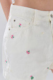 Short de jean crema claro con tiro alto y flores estampadas