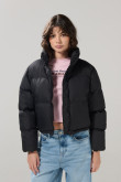 Chaqueta cuello alto unicolor con bolsillos acolchada