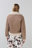 Chaqueta unicolor biker con cierre cruzado y efecto sherpa