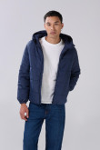 Chaqueta unicolor acolchada con capota y manga ranglan larga
