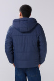 Chaqueta unicolor acolchada con capota y manga ranglan larga