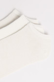 Paquete X3 de medias blancas tobilleras con finas texturas