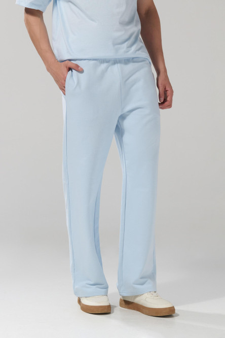 Pantalón jogger unicolor con cintura elástica y bolsillos