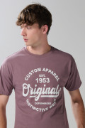 Camiseta lila manga corta con estampado college
