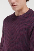 Suéter tejido rojo oscuro con cuello redondo